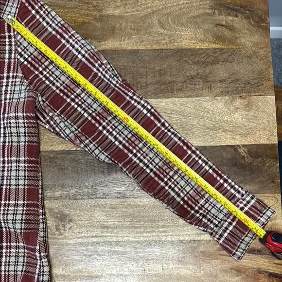 FLINT AND TINDER heavy weight 100 percent cotton dark red and white button down. - Picture 6 of 10
